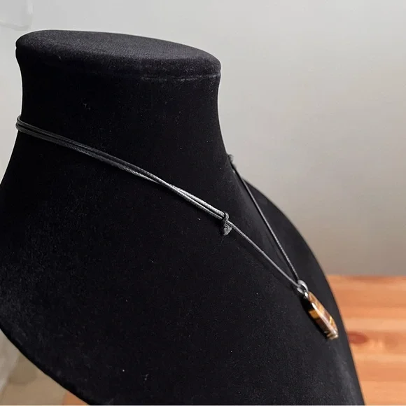 Tiger eye stone pendant adjustable cord necklace - Picture 5 of 8